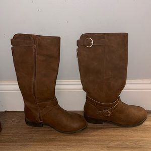 Girls knee high boots size 3 kids.